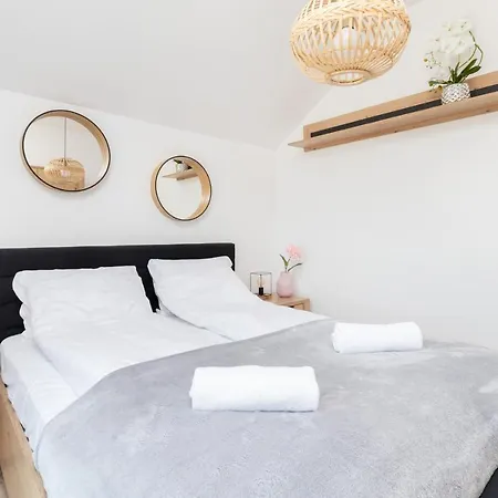 Poludniowa Przystan By Renters Debki